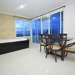 Apartamento con Vista al Mar - Piso alto