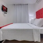 Guest Friendly Boutique House In Great Location