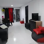 Maria\'S Kitchen Food And Hostel