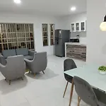 Apartamento Con Ubicacion Estrategica