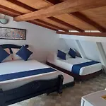 Hotel Plaza De La Trinidad