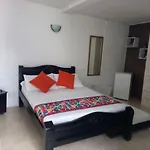 Hotel Plaza De La Trinidad
