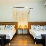 Fragata Island House
