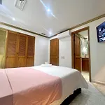 Habitacion De Lujo Con Aire Acondicionado En Condominio Privado