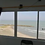 Beautiful Apartment, Whit Sea View
