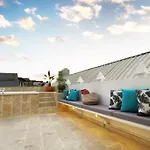 Casa Bruna, Aldaba Selection