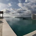 Apartamento 2 Dormitorios Vista Mar. Piscina