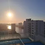 Sea Apartment 111
