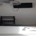 Hostal #10-33