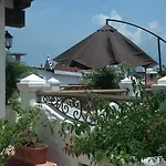 El Genoves Hostal