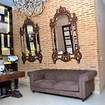 Hotel Casa Alpha
