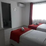 Mintaka Hotel + Lounge