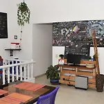 Mystic House Hostal