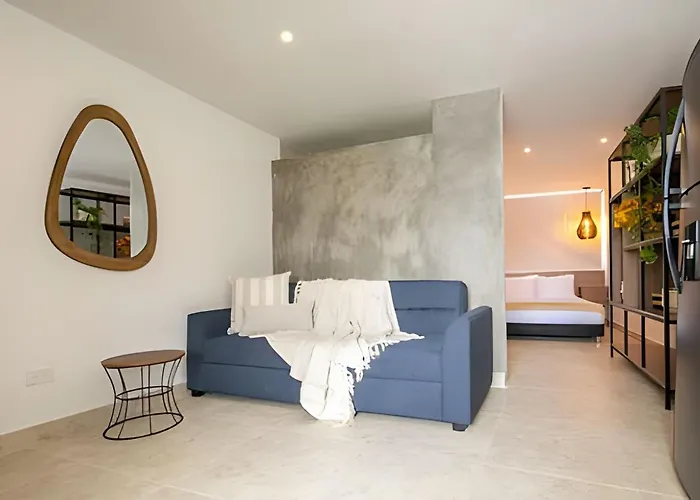 Laurdhomes Laguito Loft , Hot Ware, 1Bath