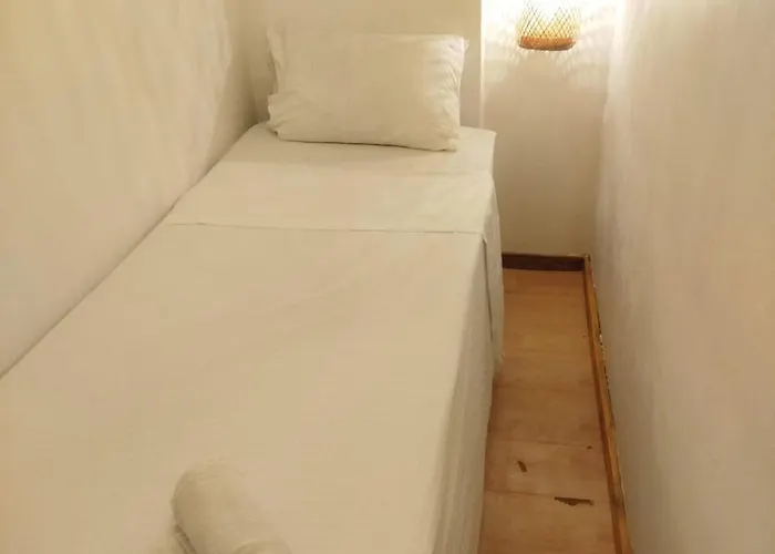 Room In Condo - Hb9-B Bed In Mixed Capsule Room