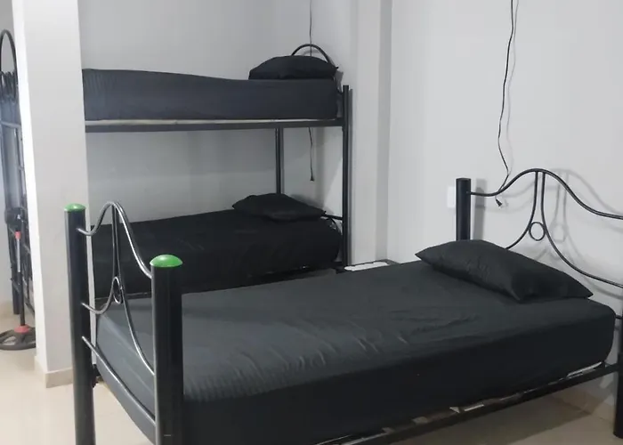 Habitacion Compartida En Cartagena Con Ac, Wifi, Uso De Cocina Yo