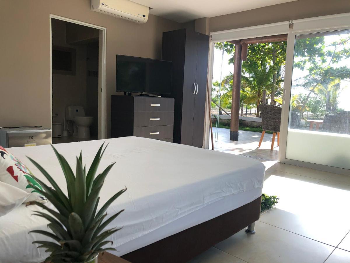Beach Bungalows 3*