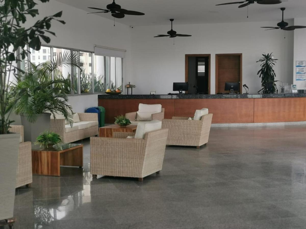 Apto Frente Al Mar Bocagrande Apartamento