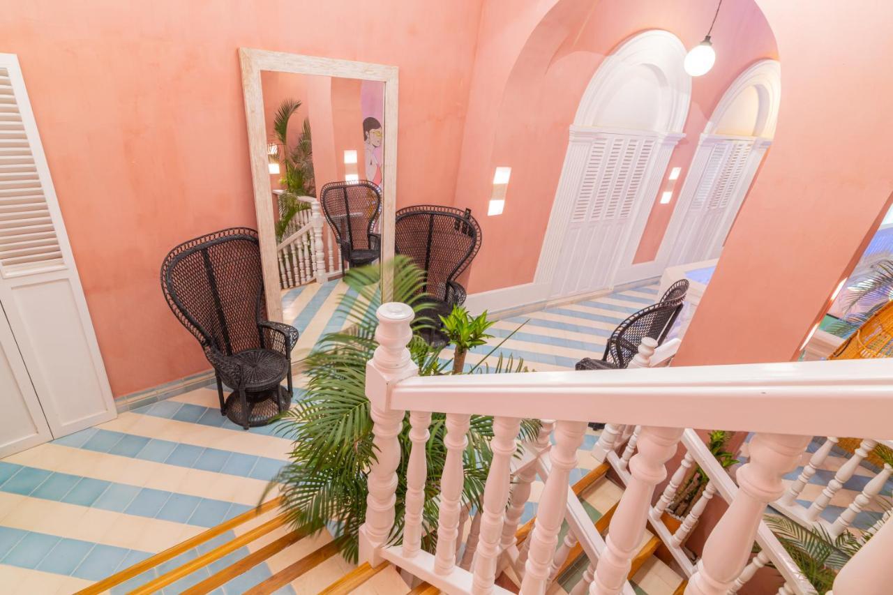 Hostal Casa Movida *
