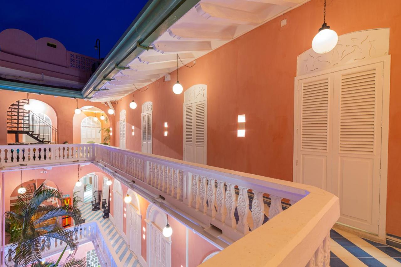 Hostal Casa Movida *