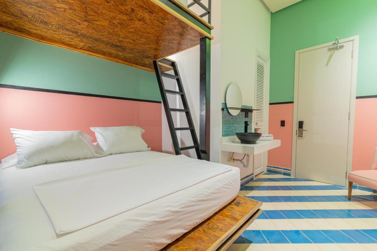 Casa Movida Hostal