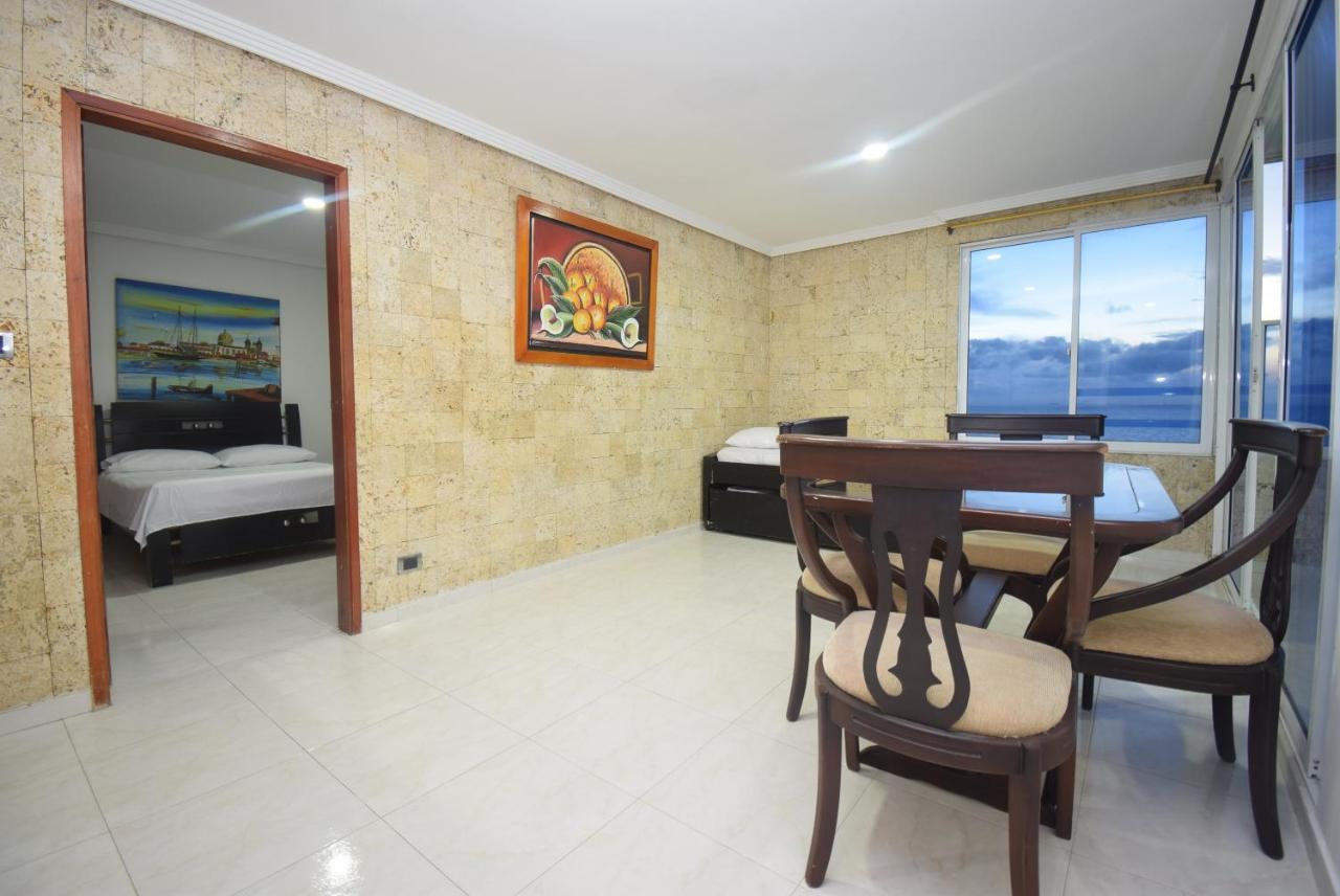 Apartamento Con Vista Al Mar - Piso Alto *