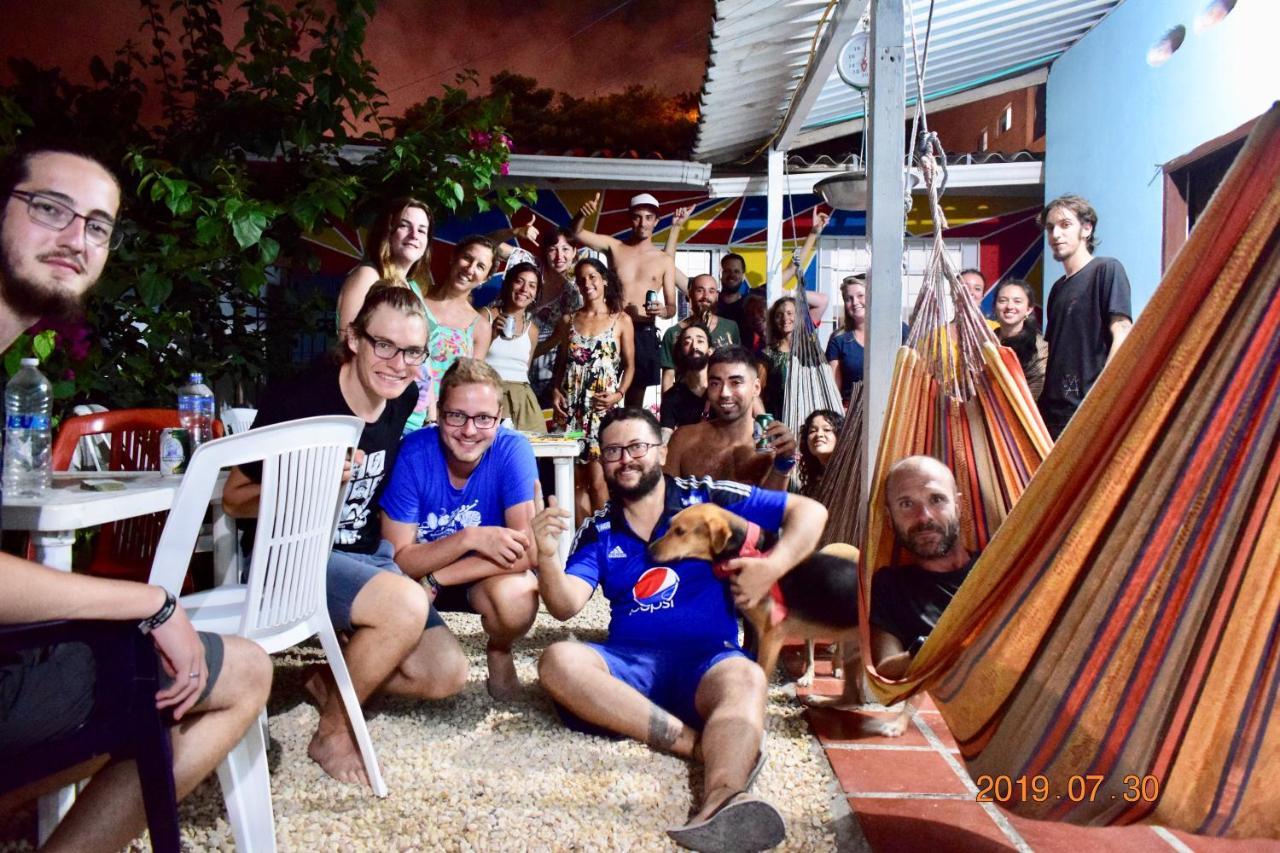 Hosting And Travel Services 420 Hostal Cartagena