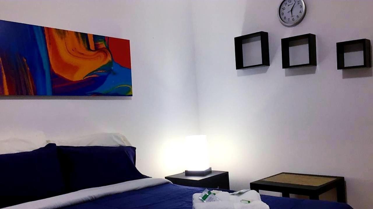 Habitacion En Apartamento De Familia Homestay