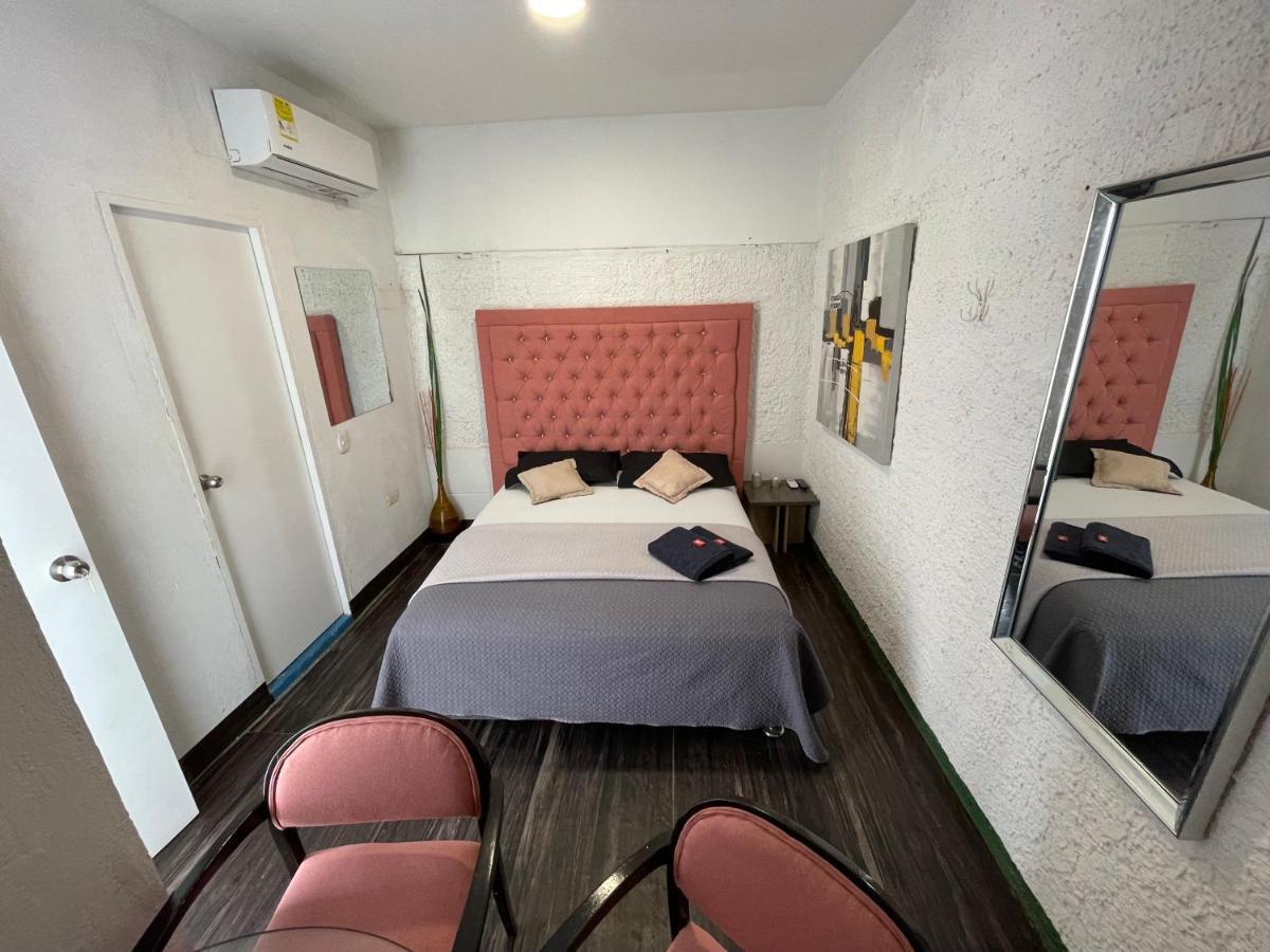 Hotel Santa Rita Hostel