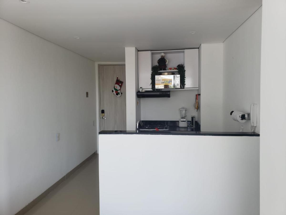 Apto- Condominio H Sonesta - Morros-Salida A La Playa - Cerca Hotel Americas Apartamento *