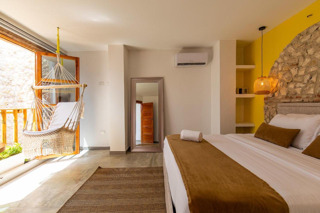 Fun House Pool & Rooftop Location Getsemani!