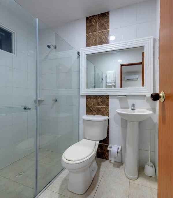 Сasa de vacaciones Guest Friendly Boutique House In Great Location *