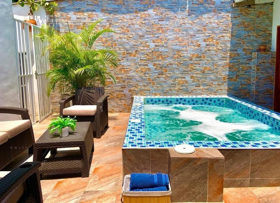 Сasa de vacaciones Guest Friendly Boutique House In Great Location *