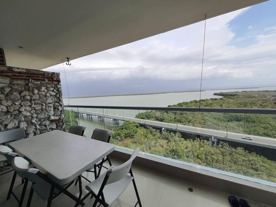 Apartamento Frente Al Mar - Morros, Sonesta Apartamento *