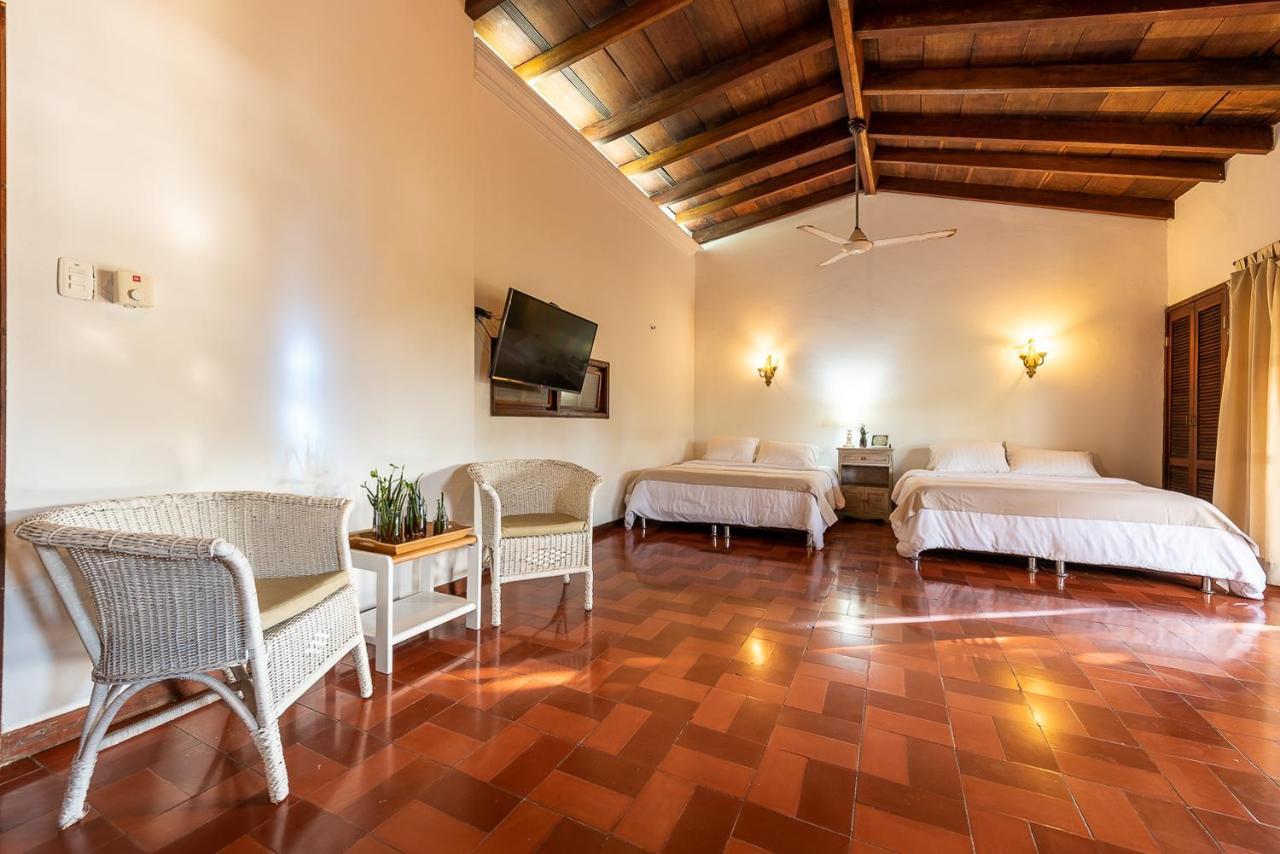 Casa Porto - Luxury 5 Br Beachfront In Bocagrande By Huespedia Cartagena