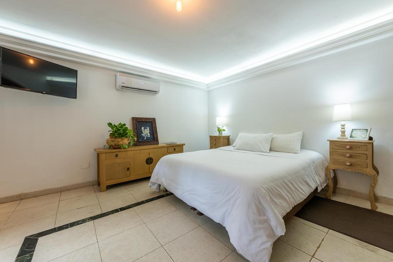 Villa Casa Porto - Luxury 5 Br Beachfront In Bocagrande By Huespedia Cartagena