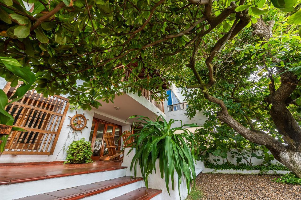 Villa Casa Porto - Luxury 5 Br Beachfront In Bocagrande By Huespedia