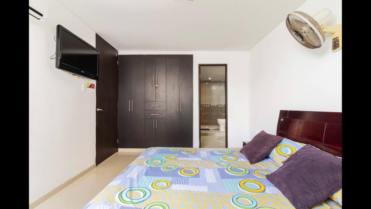 Apartamento Con Piscina A Una Cuadra De La Playa Apartamento *