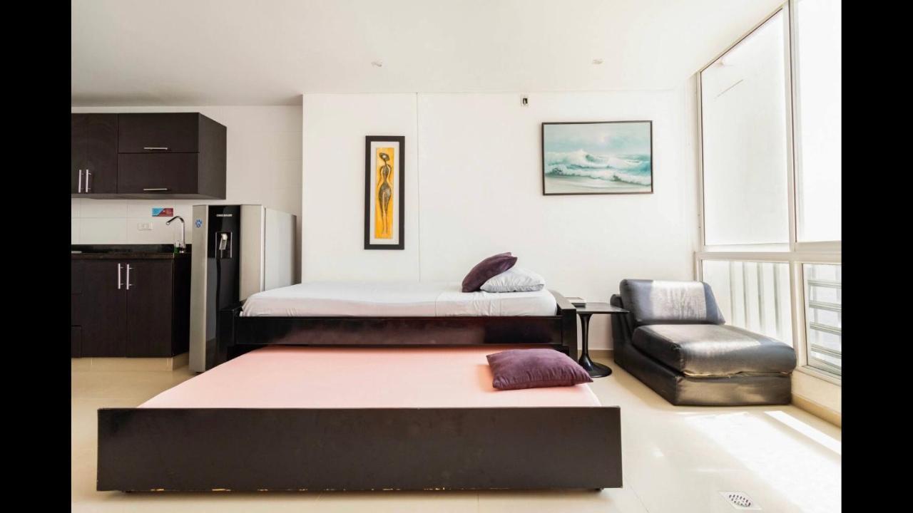 Apartamento Con Piscina A Una Cuadra De La Playa