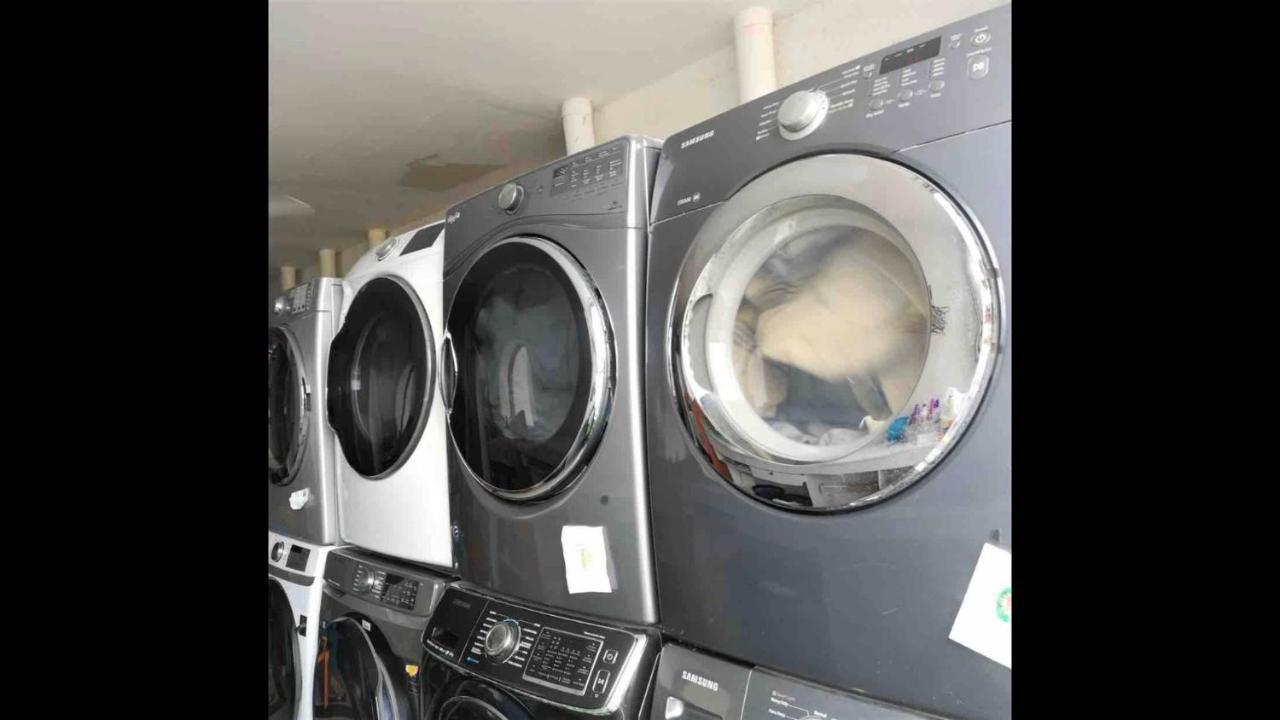 Apartamento Con Piscina A Una Cuadra De La Playa Apartamento *