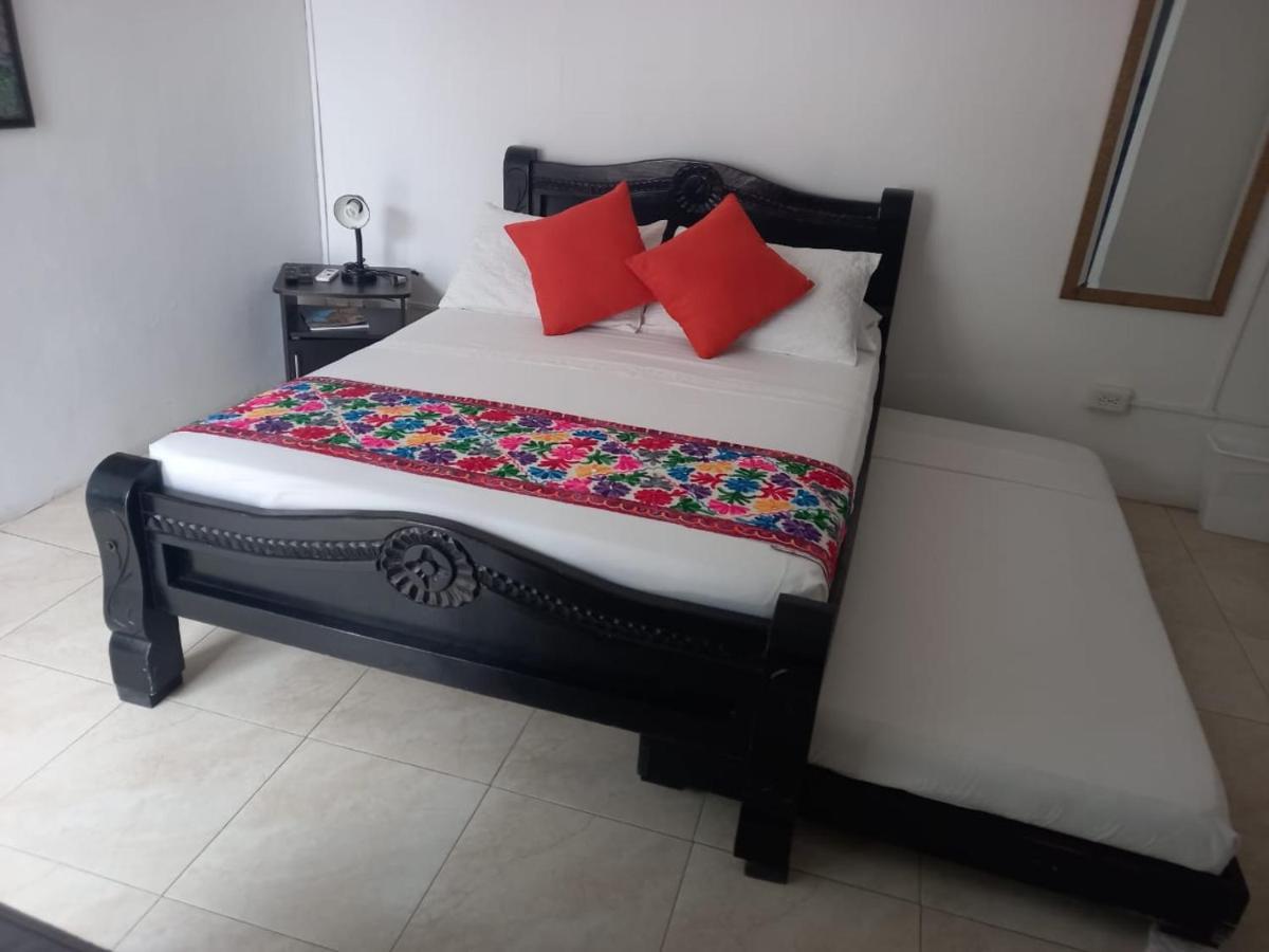Plaza De La Trinidad Hotel