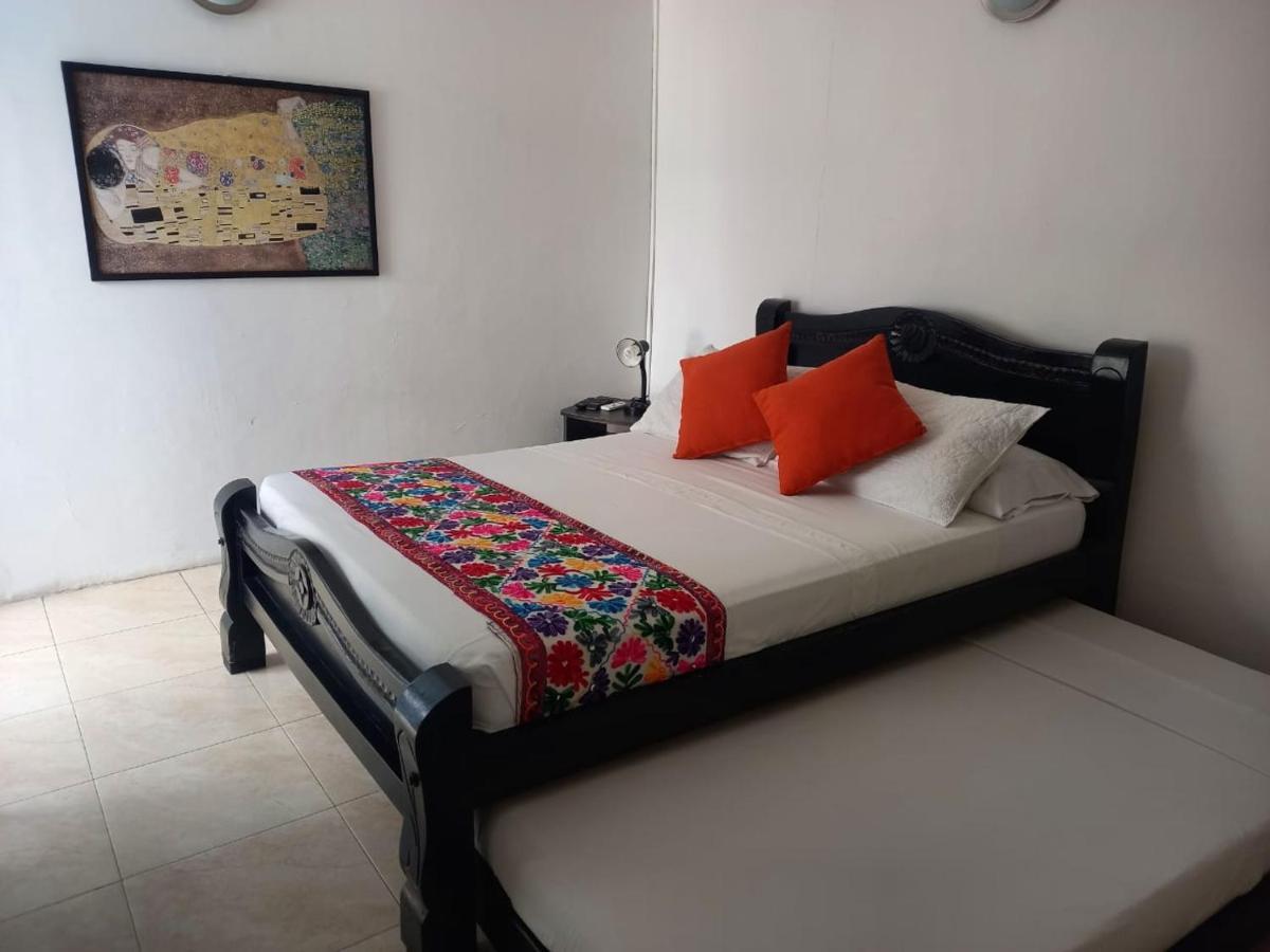 Plaza De La Trinidad Hotel