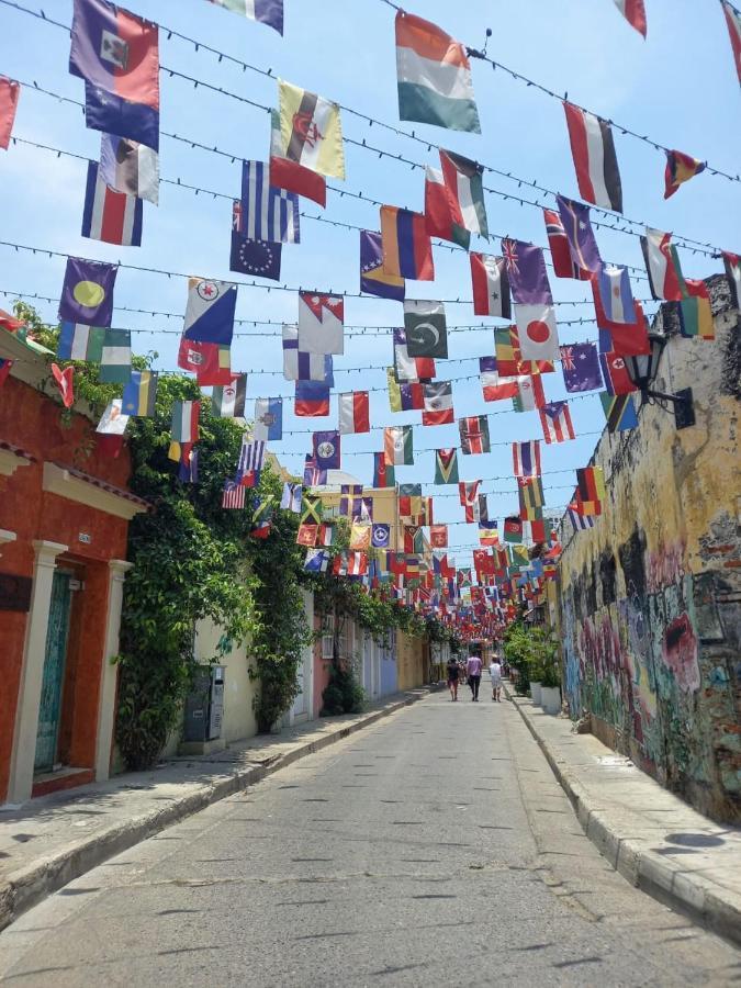 Plaza De La Trinidad Cartagena