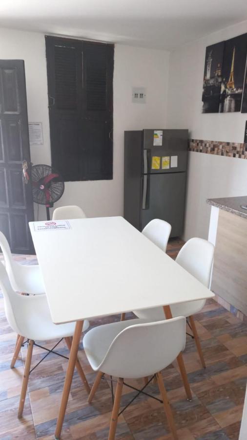 Apartamento 1cl2 In The Walled Center With Aircon Cartagena