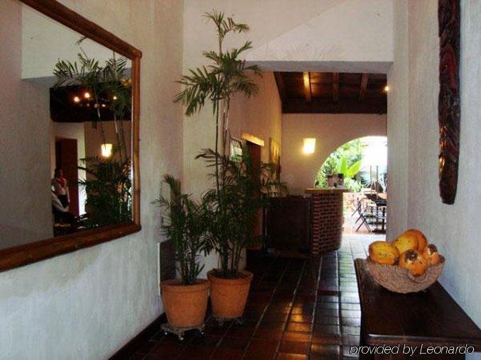 Puertas De Hotel 3*