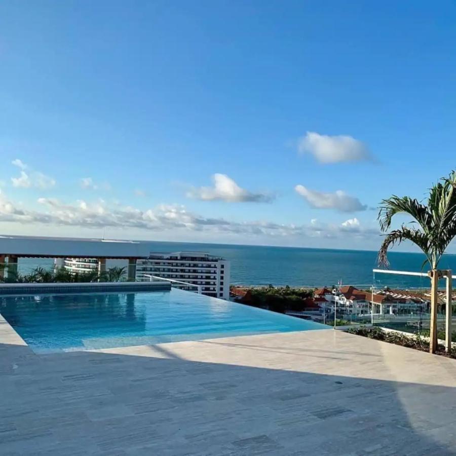 Martinique By Q * Cartagena