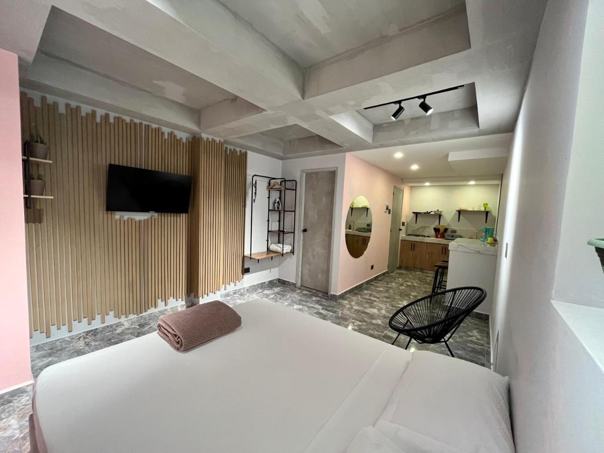 Awesome Brand New Studio Near Old Town Apartamento