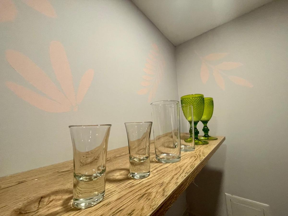 Awesome Brand New Studio Near Old Town Apartamento