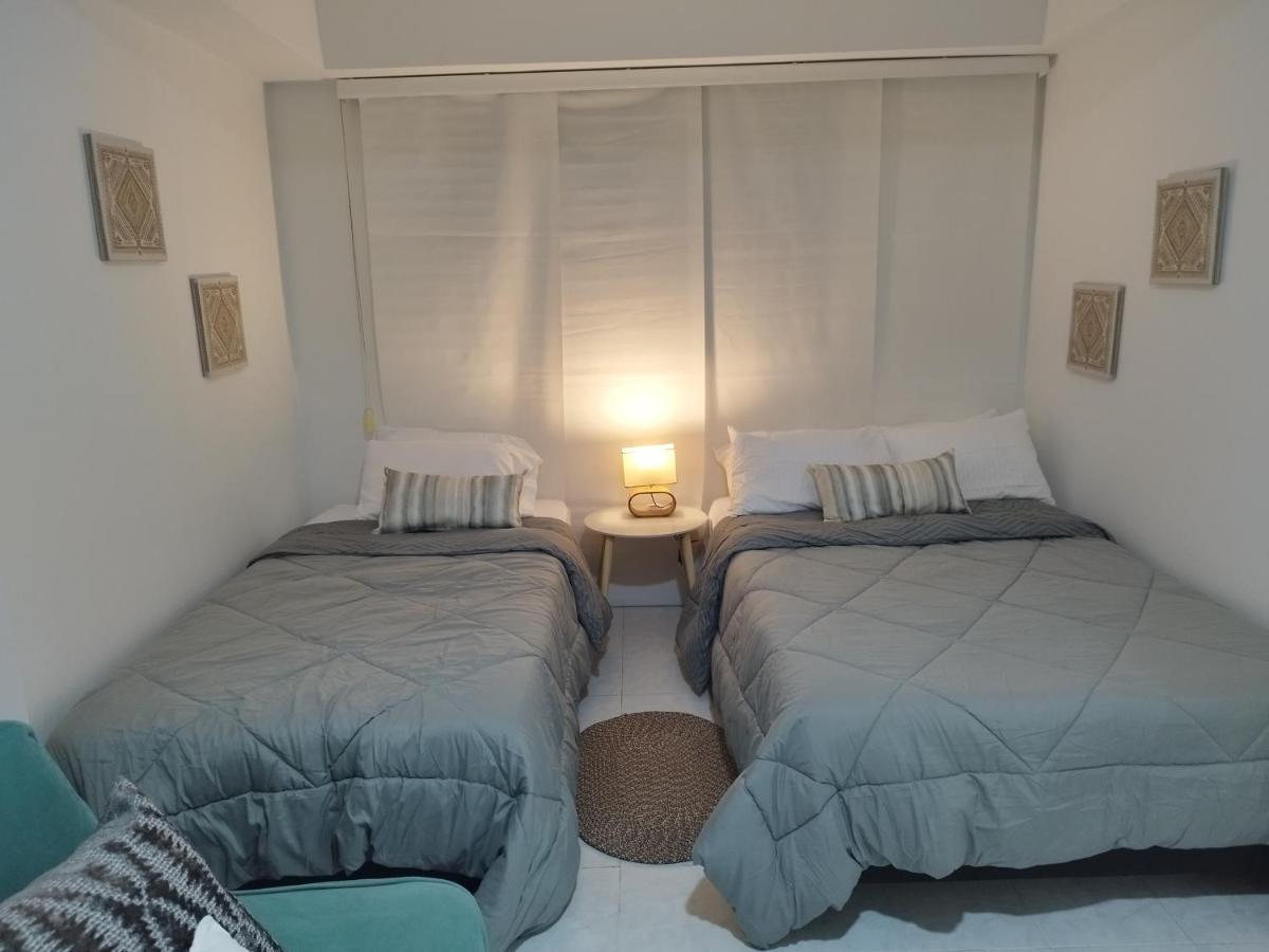 Moderno Frente Al Mar Apartamento