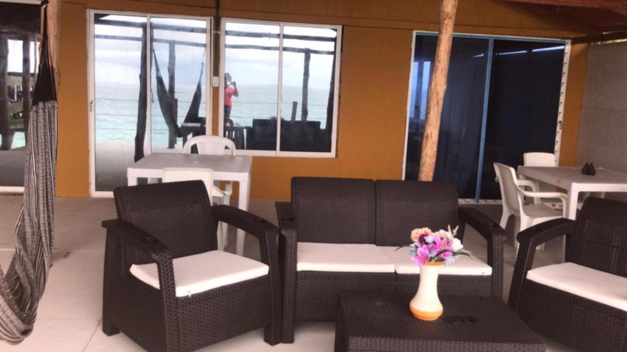 Palos Locos Baru Inn